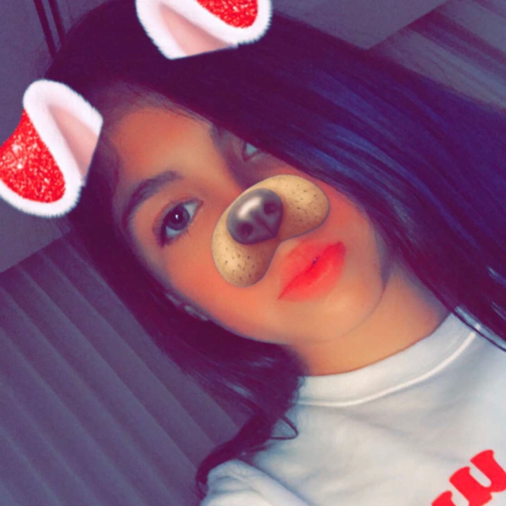 Meet your Posher, Gabriella